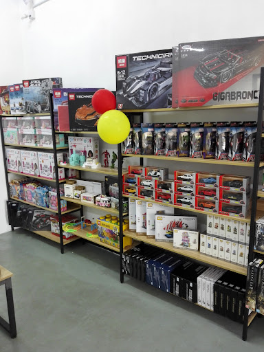 Jerry's Toy Store (JTS)