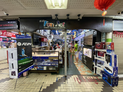 Fun Act Video Games Station Shop