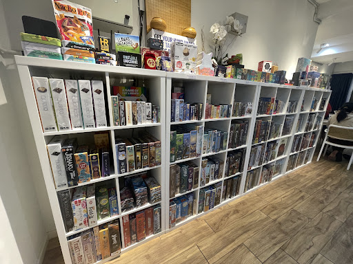 Kohii Board Game Cafe / Store Kohii Board Game Cafe / Store