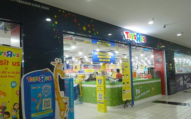 toysrus dataran pahlawan melaka megamall