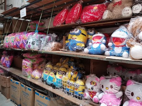 seongper kedai anak patung