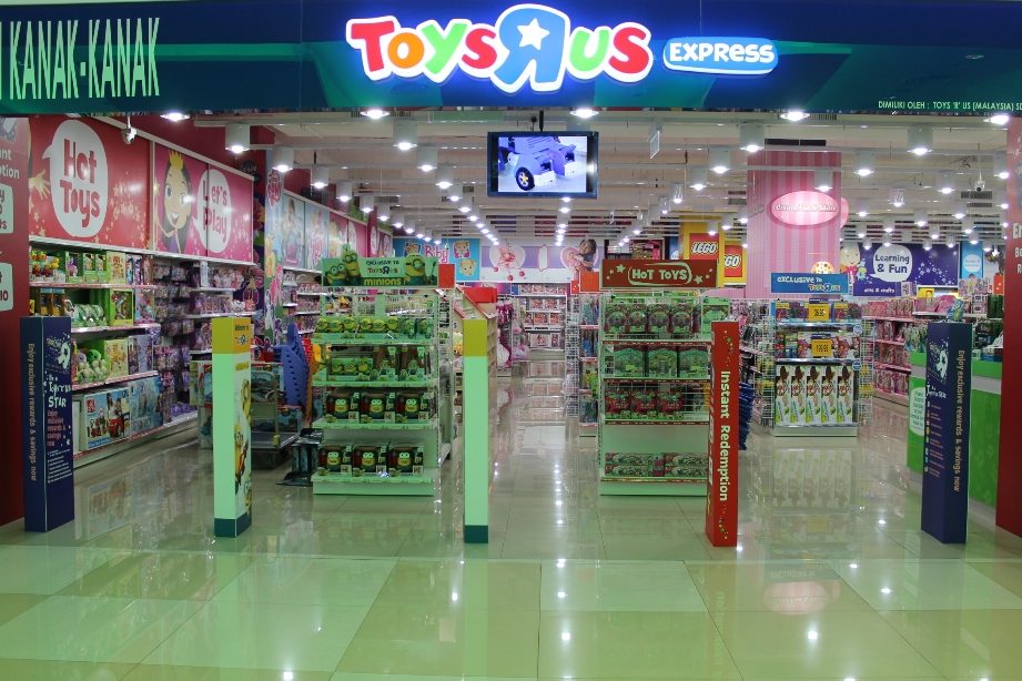 toysrus palm mall